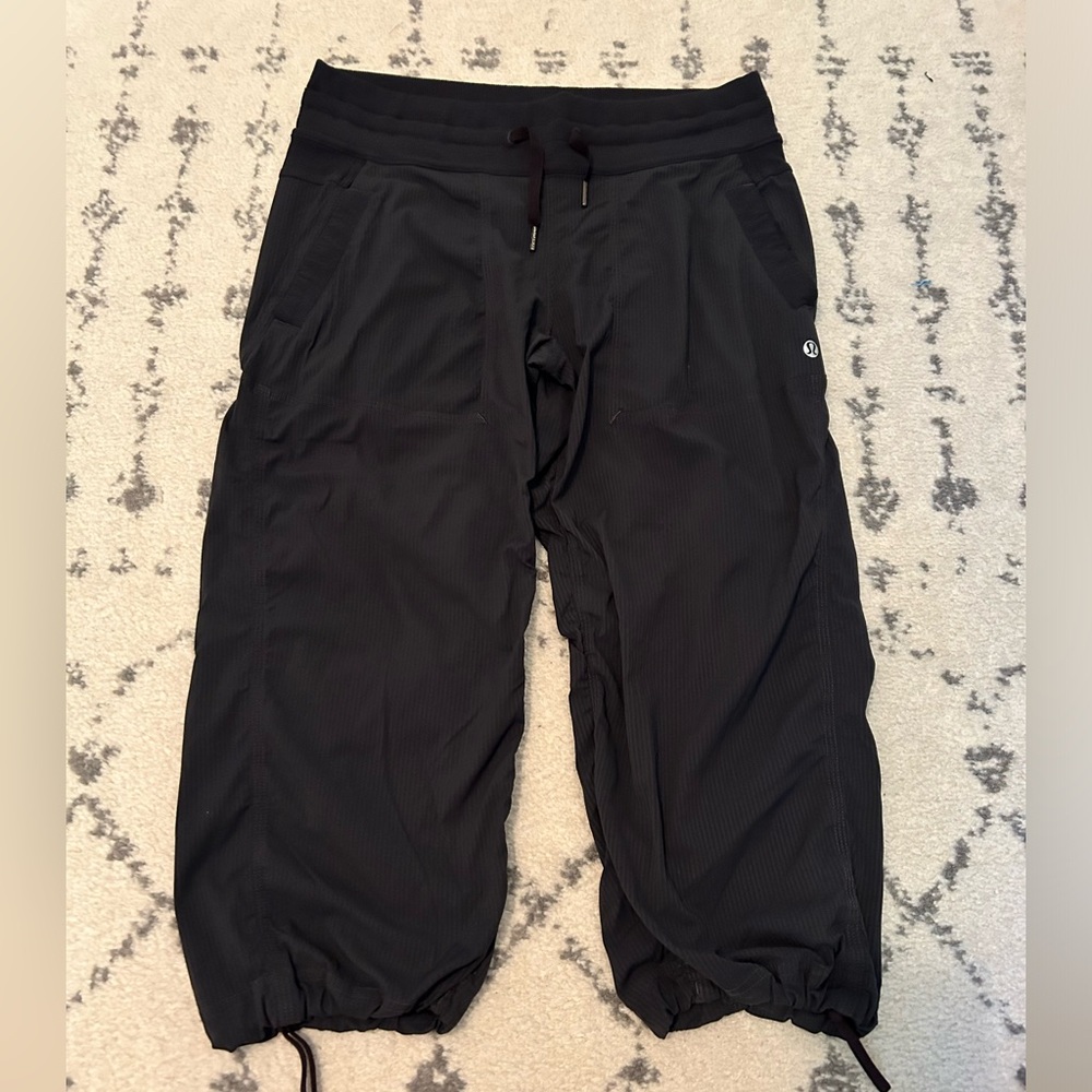 Lululemon dance studio pant capri